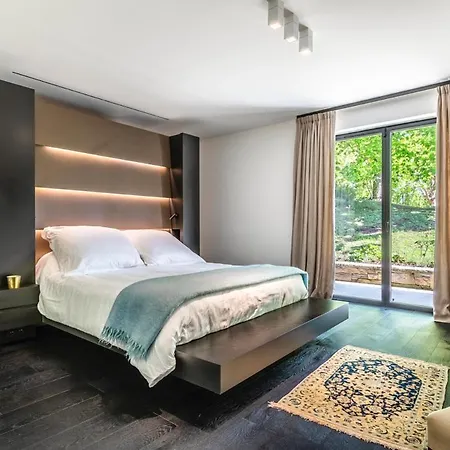 Sleeps 6 With Pool Air Con And Wifi Ascain
